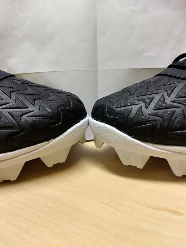 Under Armour Leadoff Low RM 3.0 dospělí