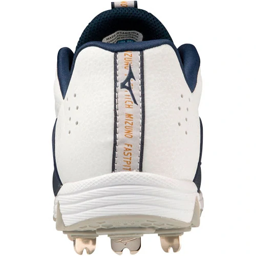 Mizuno 9-Spike Swift 8